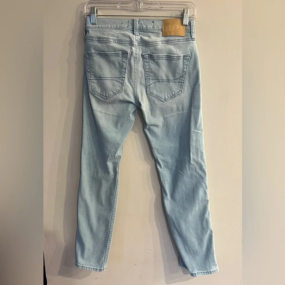 HOLLISTER Men’s Light Wash Distressed Slim Straight Jeans Size 26 x 28